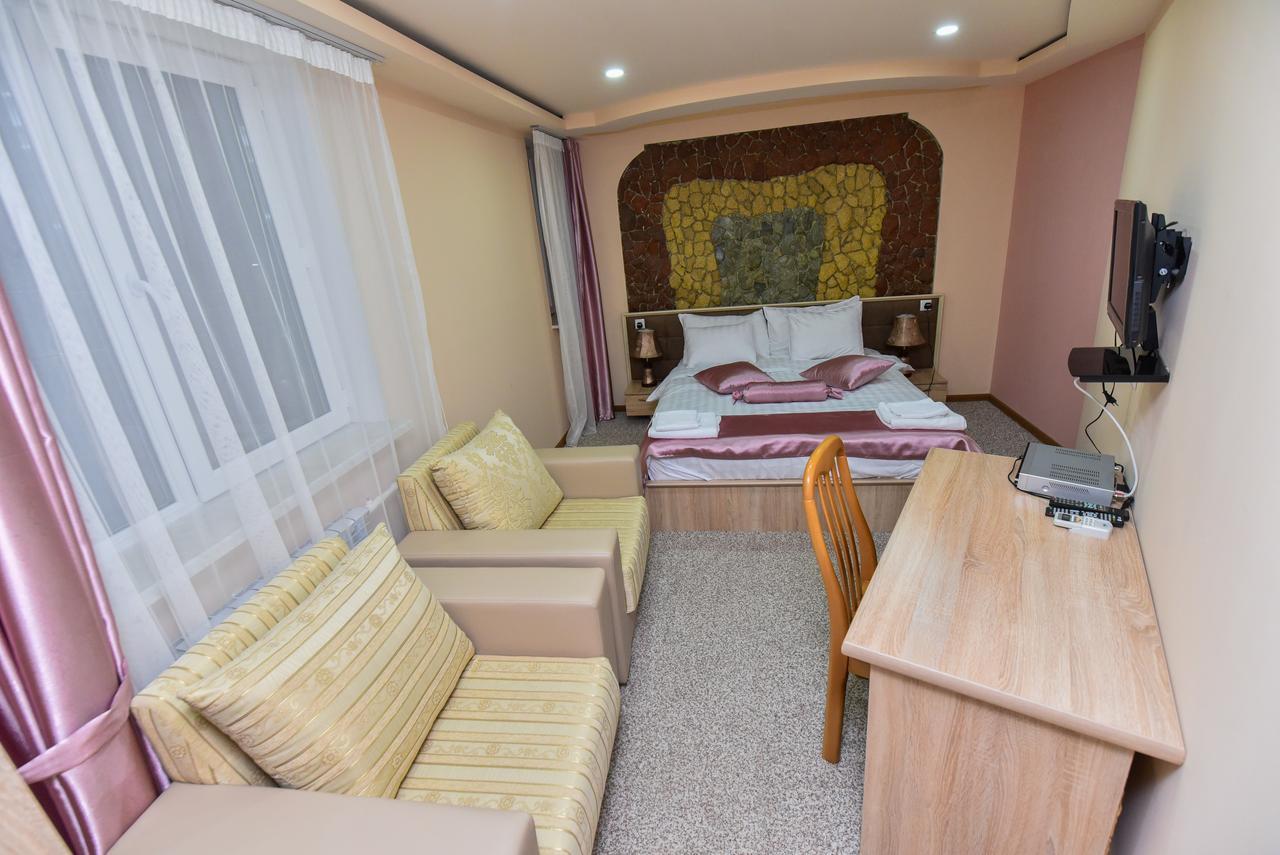 Gayane Hotel Alaverdi Ngoại thất bức ảnh