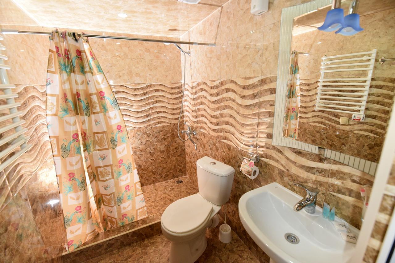 Gayane Hotel Alaverdi Ngoại thất bức ảnh